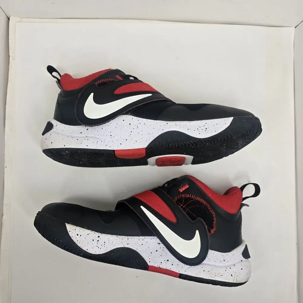 Nike Kids' 5Y Team Hustle D 11 Basketball Shoes Hook & Loop Strap Black Red
